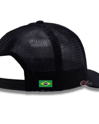 Boné personalizado com logo bordado e bandeira do Brasil na lateral como brinde – kit 16. pçs